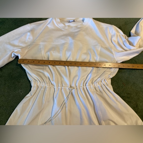 ATHLETA  Athleta Large Triumph Hybrid Crewneck Sweatshirt! Magnolia White - Picture 5 of 11